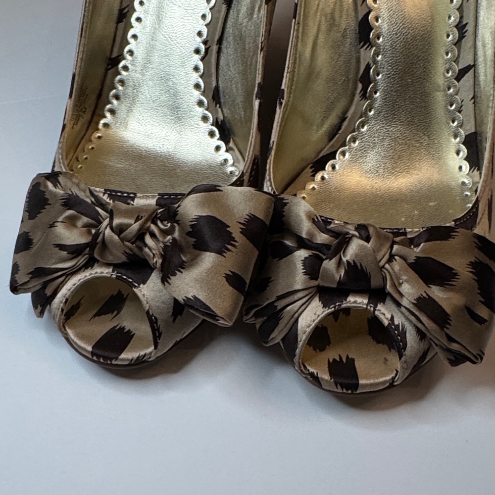 Y2K Guess by Marciano Animal Print Bow Heels Size 7 Peep Toe Party - Picture 3 of 5